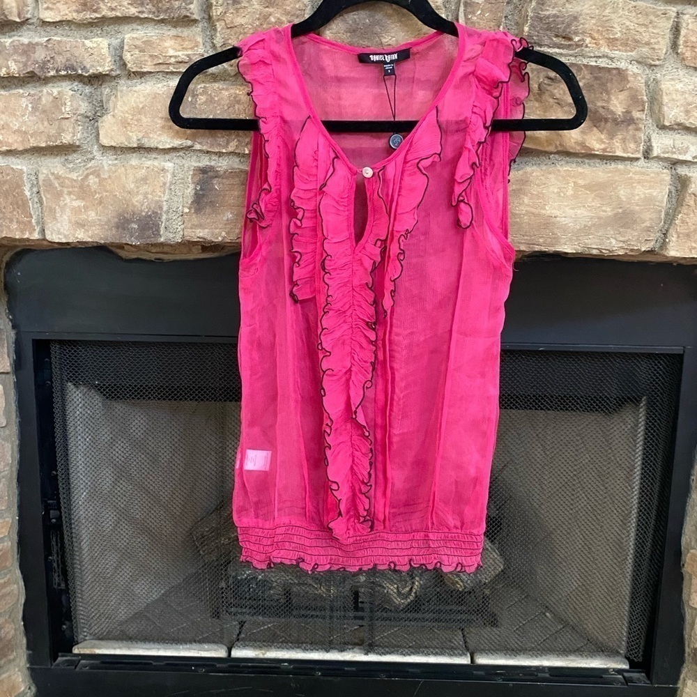 NWT Daniel Rainn pink “tuxedo” like blouse w/ black trimmed ruffles. Sheer.small